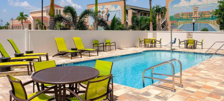 蓬塔戈尔达港滨SpringHill Suites酒店(SpringHill Suites Punta Gorda Harborside)图片