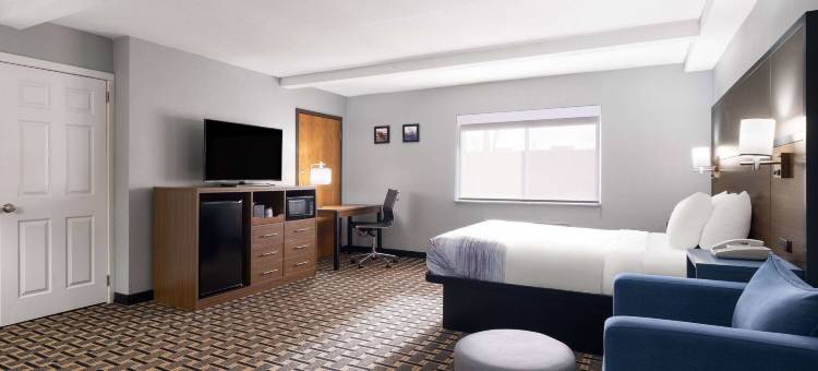 AmericInn by Wyndham Woodstock IL图片