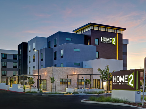 希尔顿旗下Home2 Suites-阿塔斯卡德罗