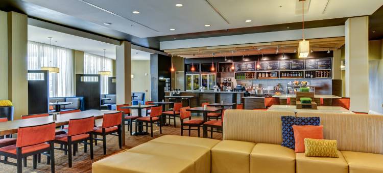 万豪布里奇波特克拉克斯堡万怡酒店(Courtyard Bridgeport Clarksburg)图片