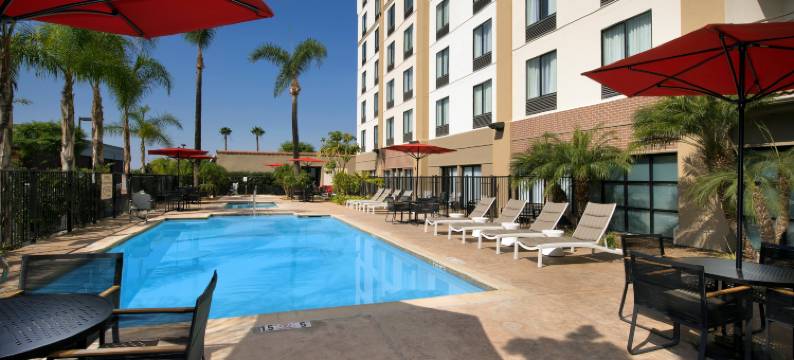 阿纳海姆加登格罗夫欢朋套房酒店(Hampton Inn & Suites Anaheim Garden Grove)图片