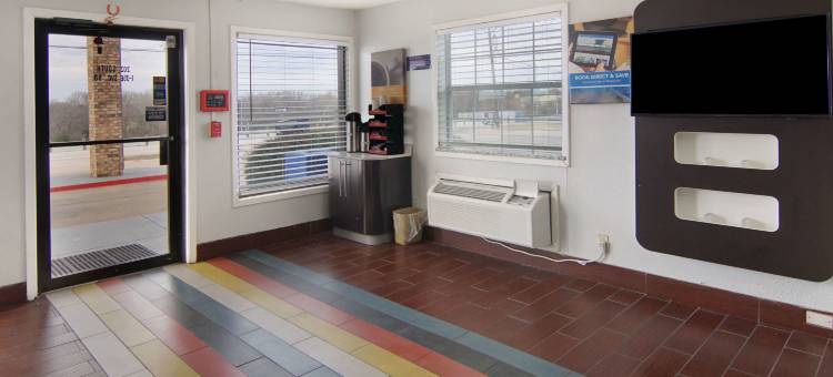 红橡树6号汽车旅馆(Motel 6 Red Oak, TX - Dallas)图片