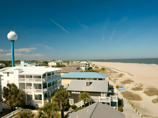 德索托海滩露台酒店