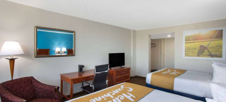 塔拉哈西会议中心I-10温德姆戴斯套房酒店(Days Inn & Suites by Wyndham Tallahassee Conf Center I-10)图片