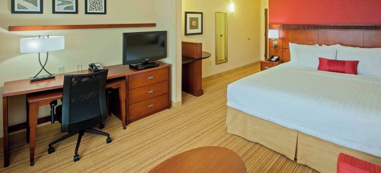 路易斯威尔东北万怡酒店(Courtyard Louisville Northeast)图片