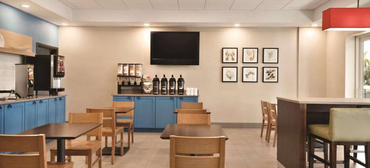 丽笙乡村套房酒店-位于佛罗里达州布雷登顿-莱克伍德牧场(Country Inn & Suites by Radisson, Bradenton-Lakewood Ranch, FL)图片