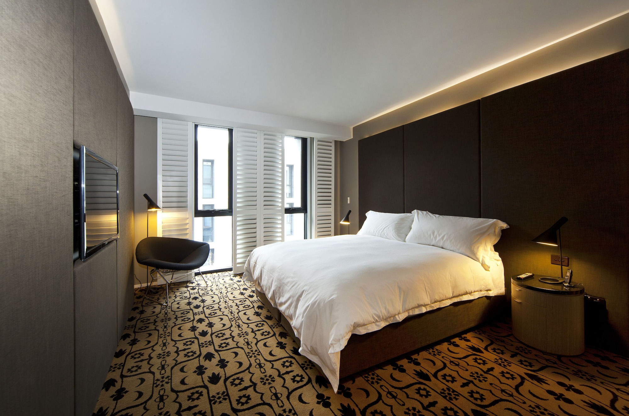 Burbury Hotel Over view