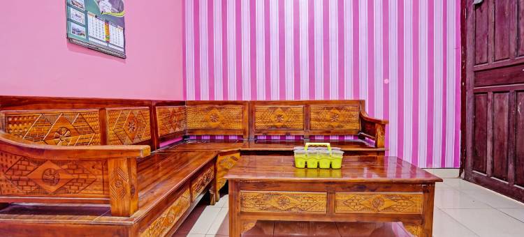 OYO 96880683 松果巷伊斯兰民宿，靠近奥辛旅游区(Hotel O Gang Songo Syariah HomestayNearWisata Osing)图片