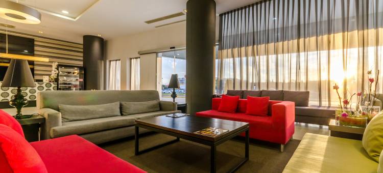 YIT塞维利亚迈雷纳大街酒店(Yit Vía Sevilla Mairena)图片