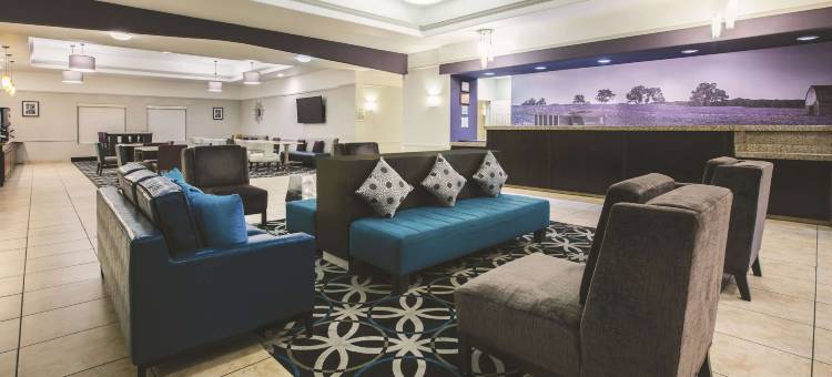 布朗伍德拉昆塔温德姆套房酒店(La Quinta Inn & Suites by Wyndham Brownwood)图片