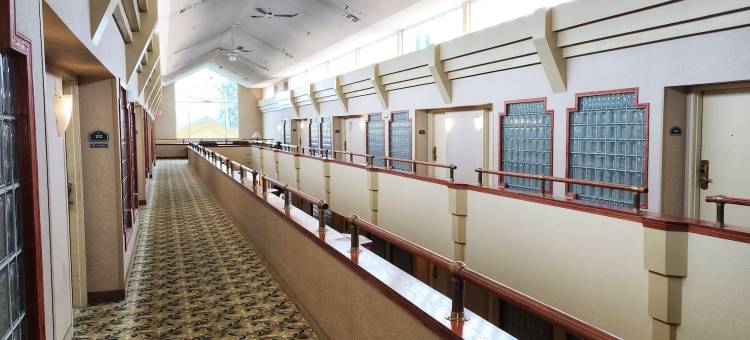 阿普尔顿学院大道拉昆塔温德姆套房酒店(La Quinta Inn & Suites by Wyndham Appleton College Avenue)图片