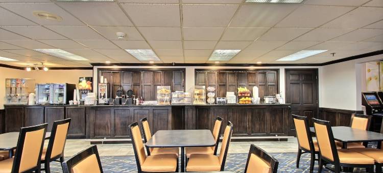 麦迪逊西/米德尔顿威斯康星西美吟酒店(Baymont by Wyndham Madison West/Middleton WI West)图片