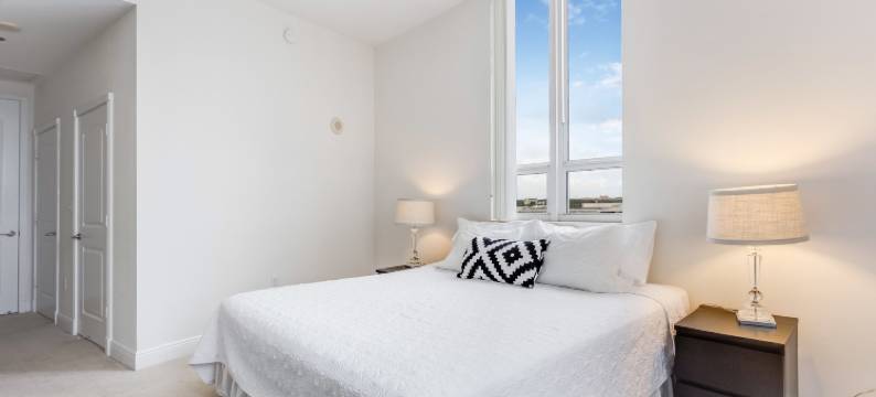 达德兰塔迈阿密假日公寓式酒店(Dadeland Towers by Miami Vacations)图片