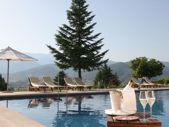 城堡酒店和Ciutat温泉