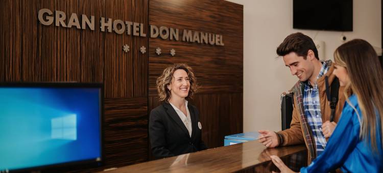 唐曼努埃尔阿迪拉姆大酒店(Gran Hotel Don Manuel)图片
