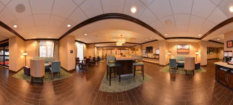 奥马哈市中心阿克萨本区欢朋酒店(Hampton Inn Omaha/Midtown (Aksarben Area))图片