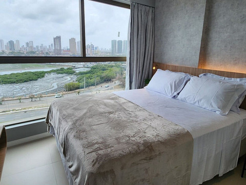 雷西非公园公寓