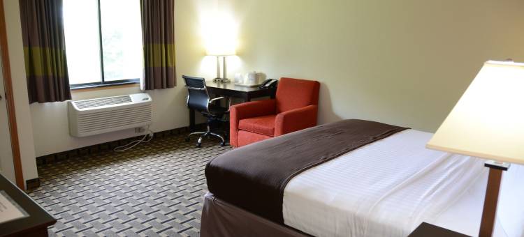 西伯灵顿美吟温德姆酒店(AmericInn by Wyndham West Burlington)图片