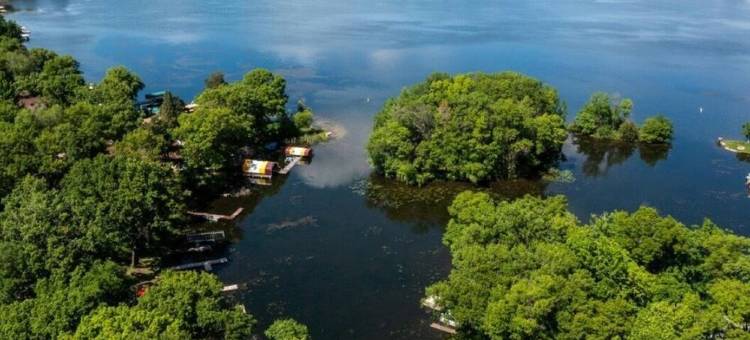 Lake House Is Close To Minneapolis, But Far From Your Normal Routine.图片