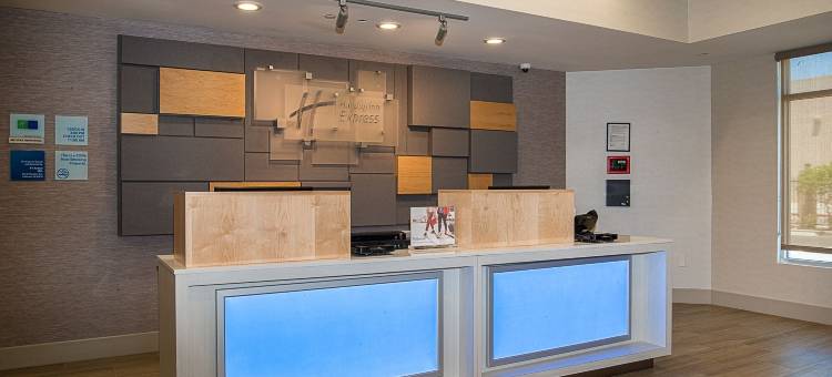 福乐顿-安纳海姆智选假日酒店(Holiday Inn Express Fullerton - Anaheim)图片