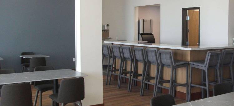 佩德尔顿机场雷迪森酒店(Radisson Hotel Pendleton Airport)图片
