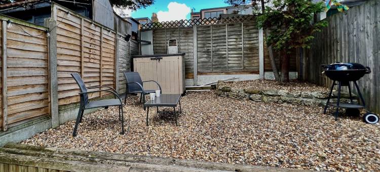 克拉伦斯招待所(Clarence House 3 Bedrooms 8Min to Station E17 North East London)图片