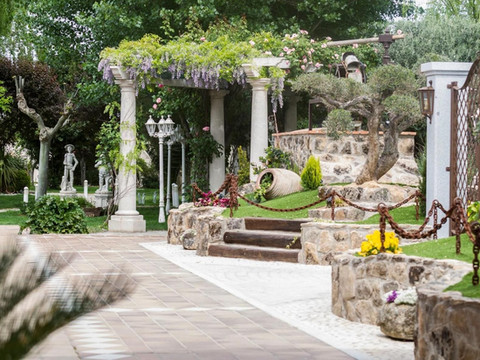 坎普雷约巴黎酒店