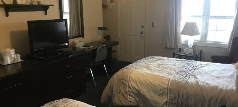 山林长屋汽车旅馆(Longhouse Lodge Motel)图片