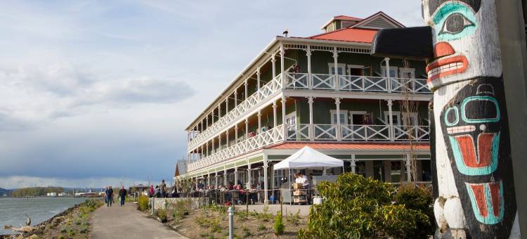 卡拉马港麦克美娜米斯旅馆(McMenamins Kalama Harbor Lodge)图片