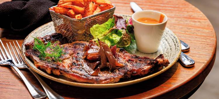 Logis中央酒店& Spa(Logis Central Hôtel - Restaurant & Spa)图片