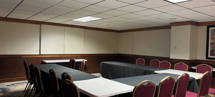 松湖度假村及宴会厅(Pine Lake Resort and Banquets)图片