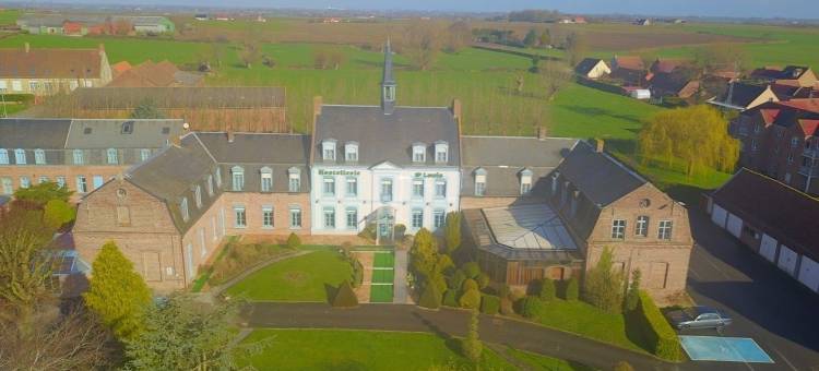 讷刘易斯旅馆(Logis - Hostellerie Saint-Louis & Restaurant Pauze)图片
