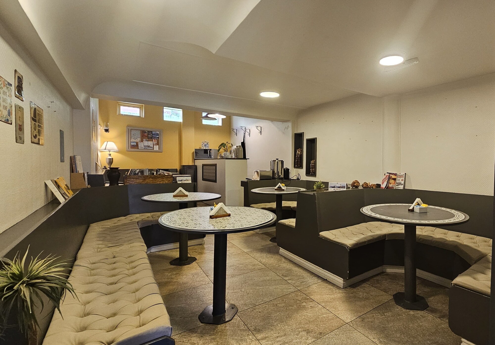 Hostal Malvinas Over view