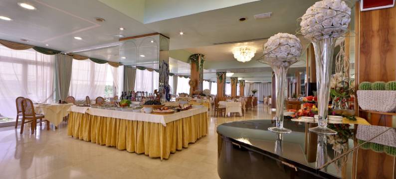 布里斯托尔酒店(Hotel Bristol)图片