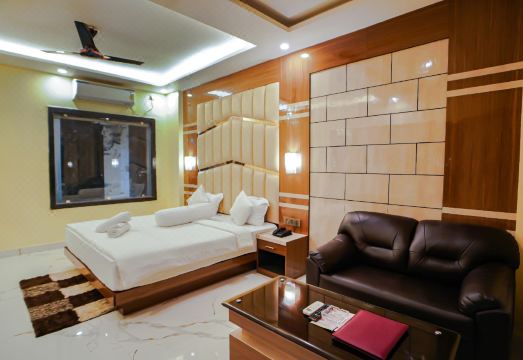 Prasant Beach Resort Hotel Overview