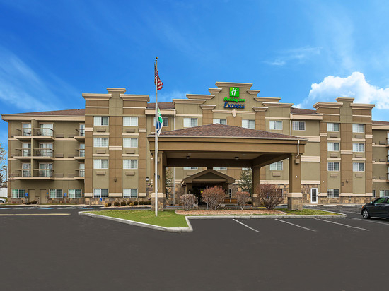 Holiday Inn Express 雷顿- I 15
