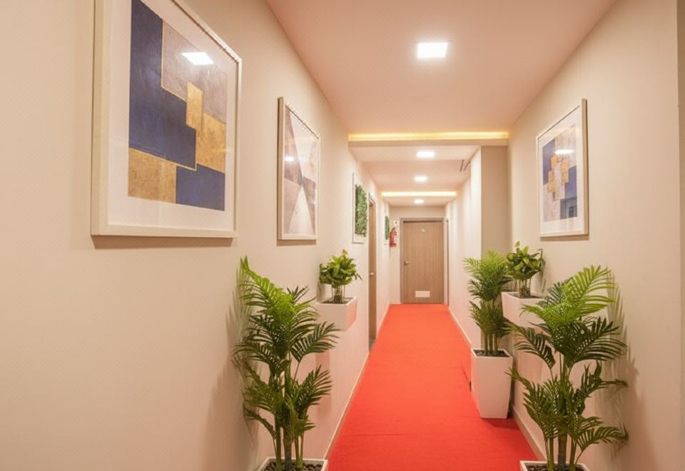 FabHotel Silver Lake Hotel Overview