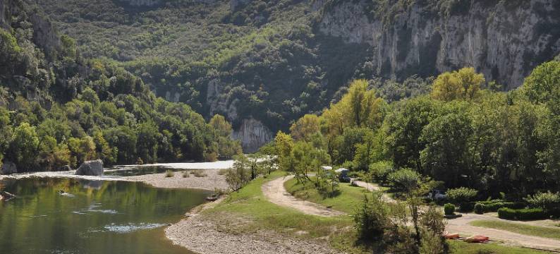 Secluded Stone Villa Retreat图片