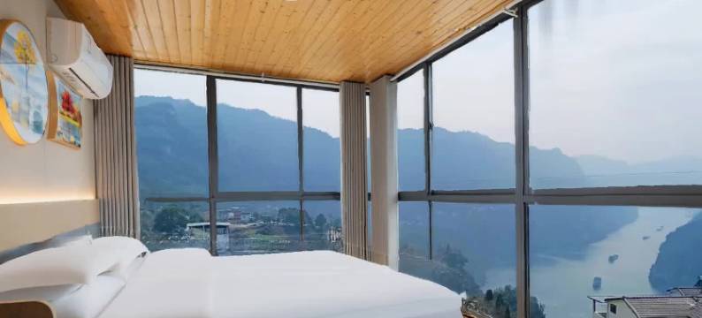 三峡人家风景区八方缘民宿(G348国道店)图片