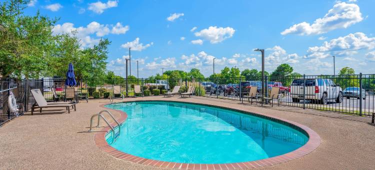 史密斯堡I-540舒适套房酒店(Comfort Inn & Suites Fort Smith I-540)图片