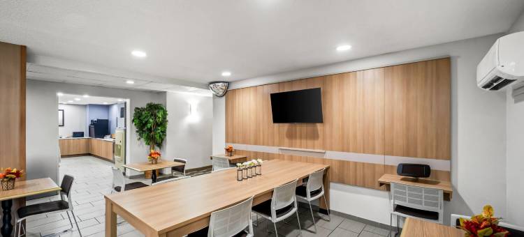 Microtel Inn & Suites by Wyndham Greensboro图片