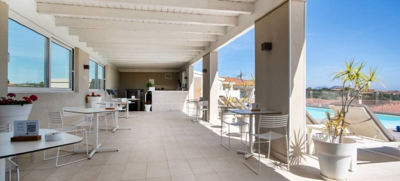 波尔图圣保罗住宅酒店(Felix Hotels - Hotel Residence Porto San Paolo)图片