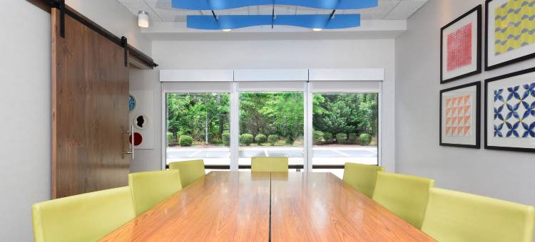 智选假日套房酒店三角研究园(Holiday Inn Express & Suites RALEIGH DURHAM AIRPORT AT RTP by IHG)图片