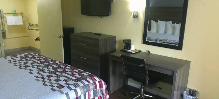 汉普顿红屋顶酒店(Red Roof Inn Hampton Coliseum)图片