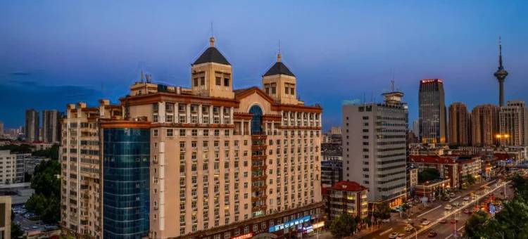 艺选安來酒店(天津五大道南开大学八里台地铁站店)图片