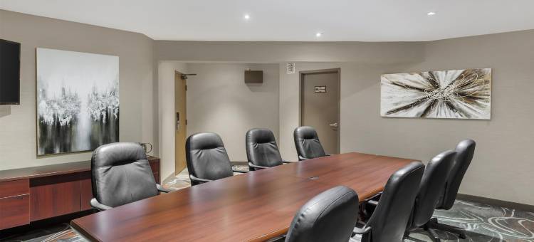 罗斯城市套房贝斯特韦斯特优质酒店(Best Western Plus Rose City Suites)图片