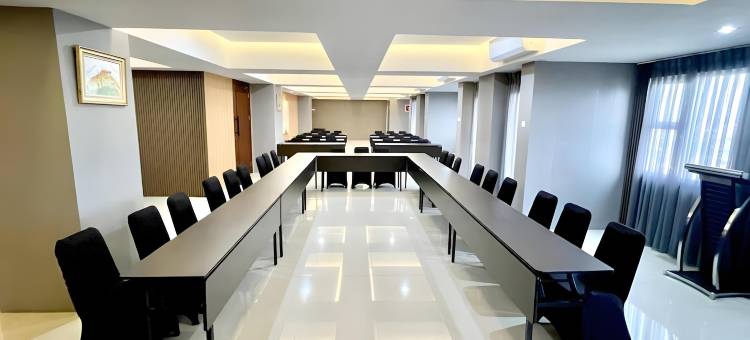 西普塔 Nemuru 酒店(Nemuru Hotel Ciputat)图片