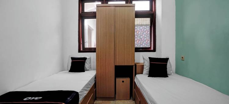 OYO 95035 和谐伊斯兰旅馆(OYO 95035 Harmony Guest House Syariah Sawojajar)图片