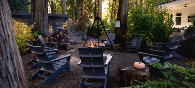 Enormous Covered Patio with Fire Table and Views - Stunning Retreat图片