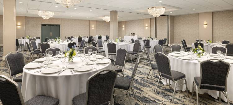 希尔顿逸林康科德市中心酒店(DoubleTree by Hilton Concord Downtown)图片